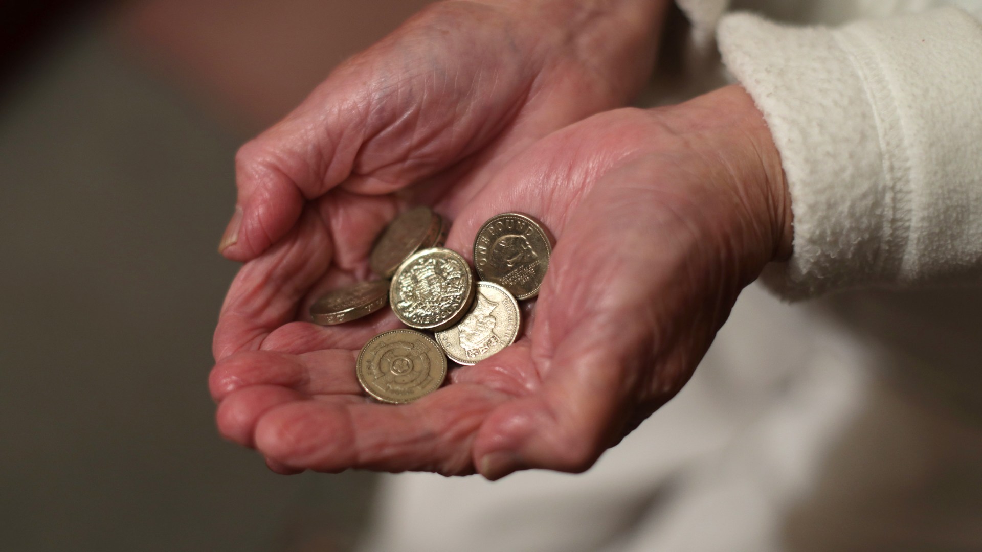 Over one thousand pensioners missing out on winter fuel payment to get cash help worth £100s