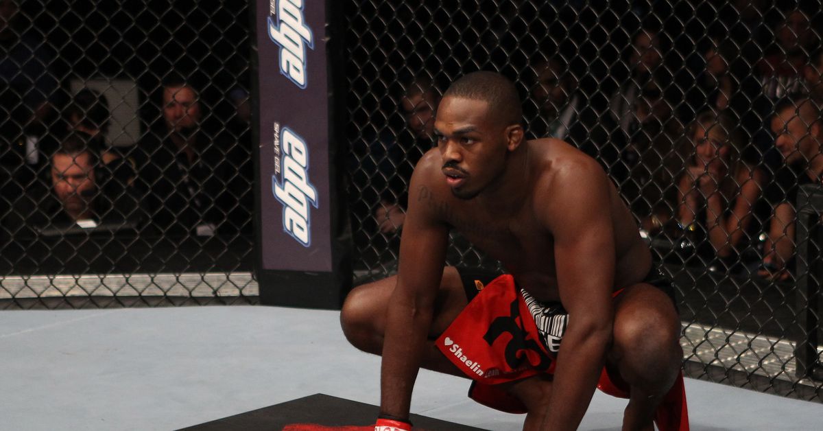 Aljamain Sterling remembers Jon Jones ‘going nuts’ at the bar before early UFC fights in career