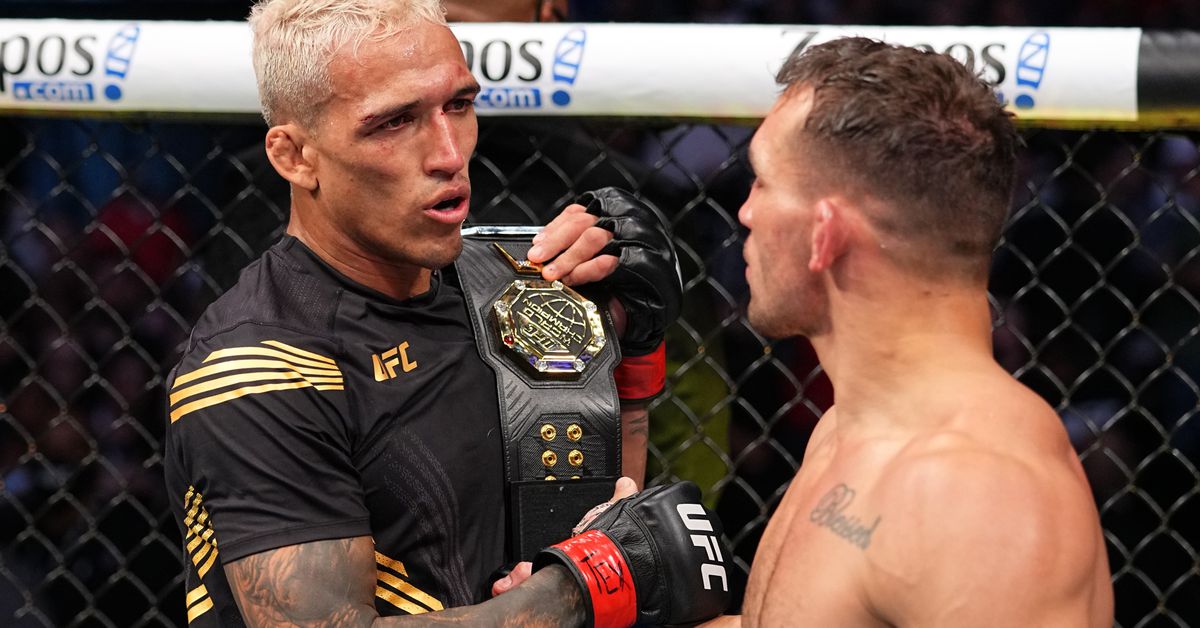 Charles Oliveira explains why he won’t judge Michael Chandler for waiting 2 years for Conor McGregor