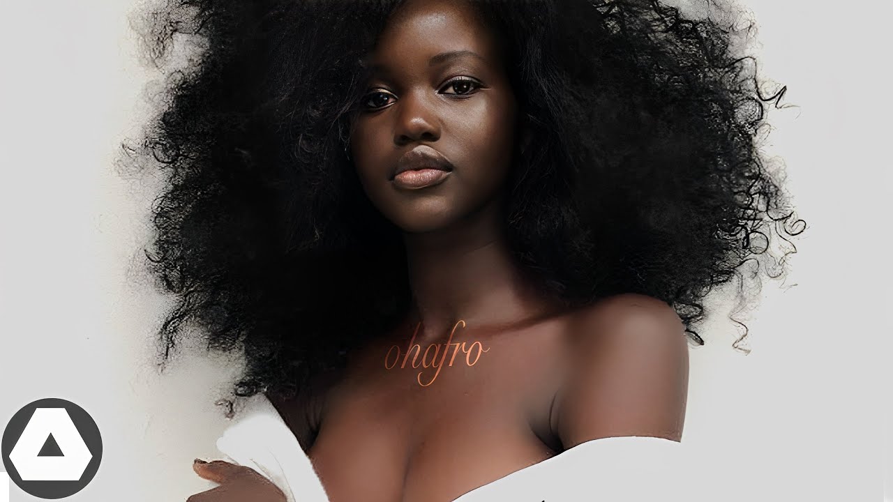 10 Most Beautiful Dark-Skin Models Who Defy World Beauty Standards