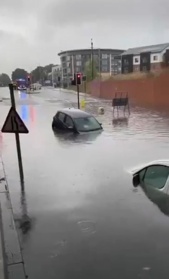 Flood carnage in Dunstable this morning