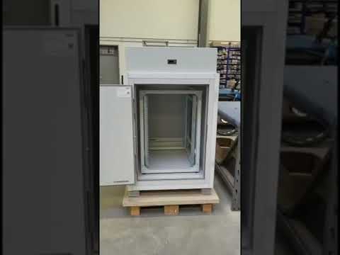 How to make a fire protection server cabinet? Lehmann F90 Server Rack - Made in Germany