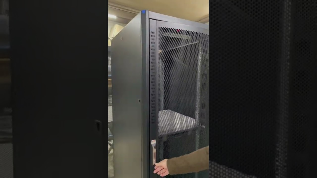 19” server rack cabinet 42U