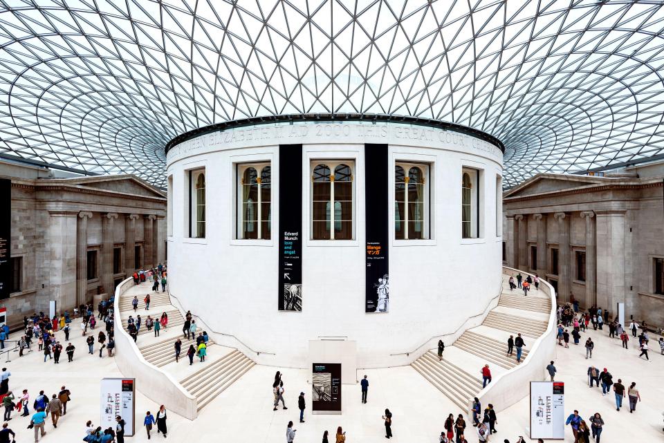 2E04KNC The British Museum, The Great Court, London, England.