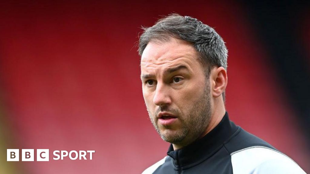 Bristol City: Stephen Kirby named new women's manager