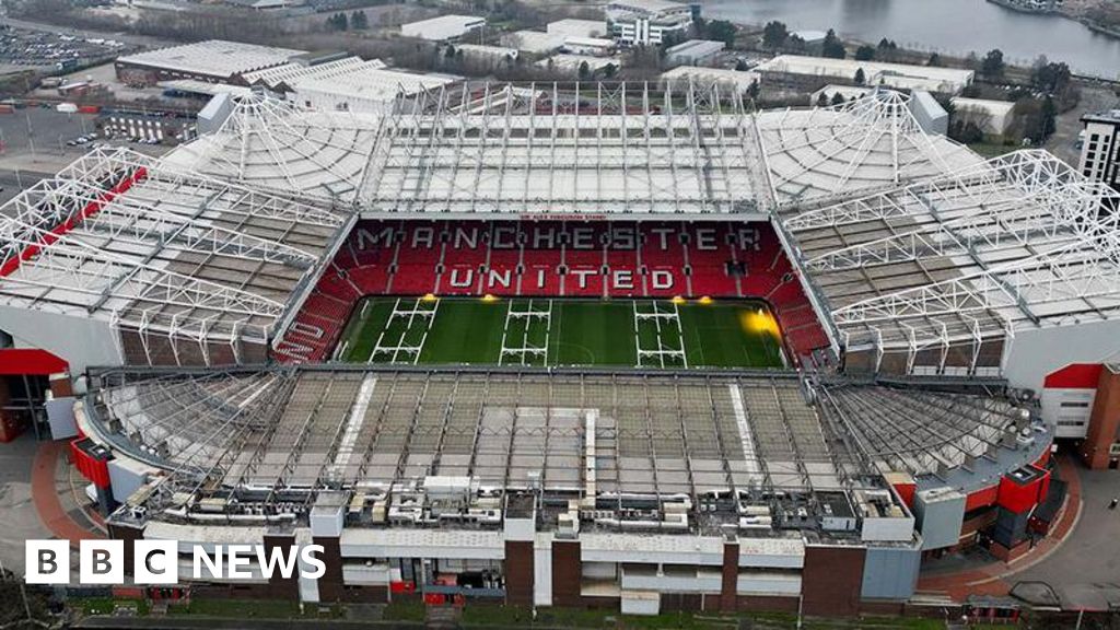 Manchester United new stadium: No public cash going on club's stadium plans