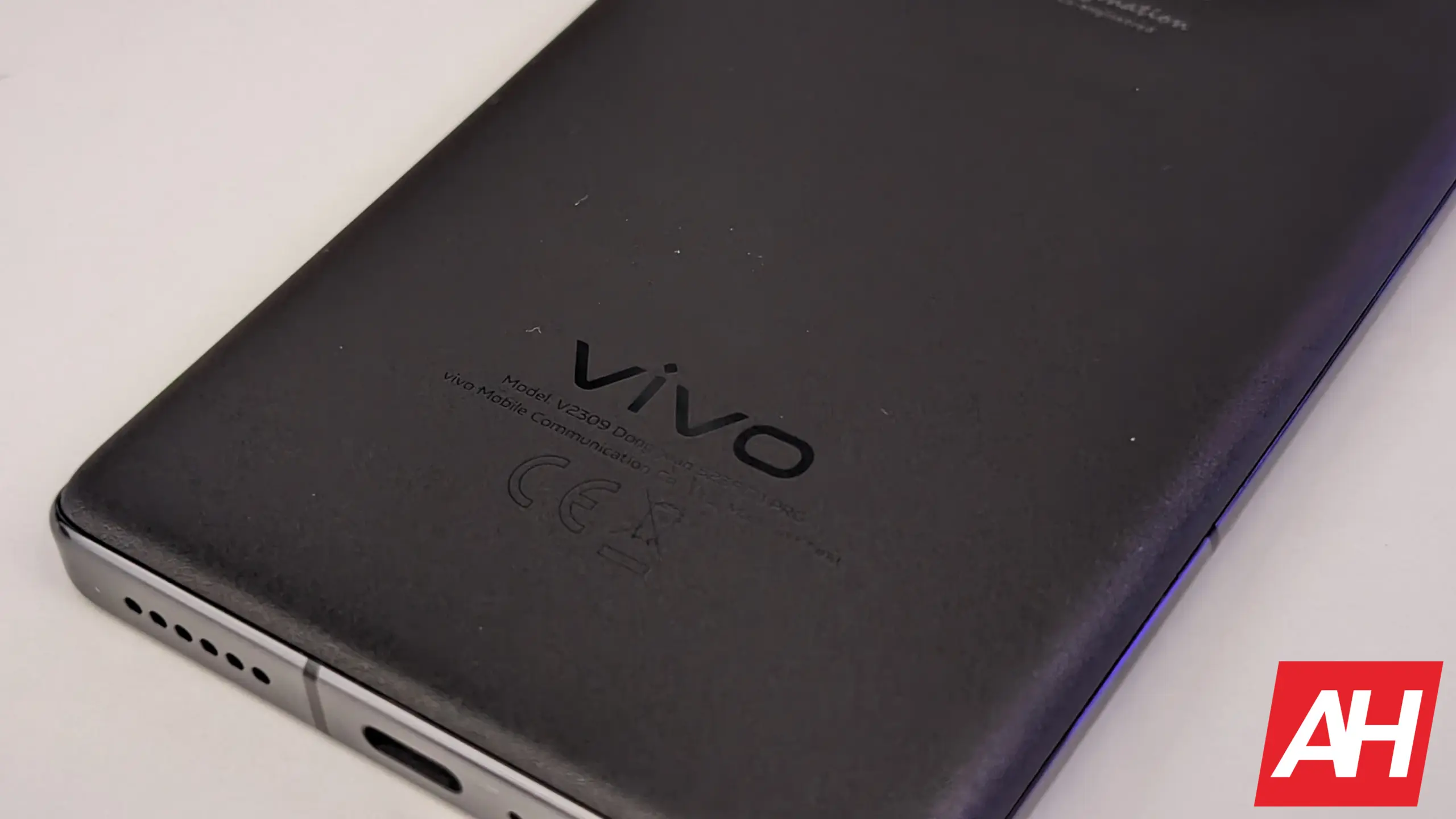 Vivo X200 Ultra tipped to feature a 200MP periscope camera