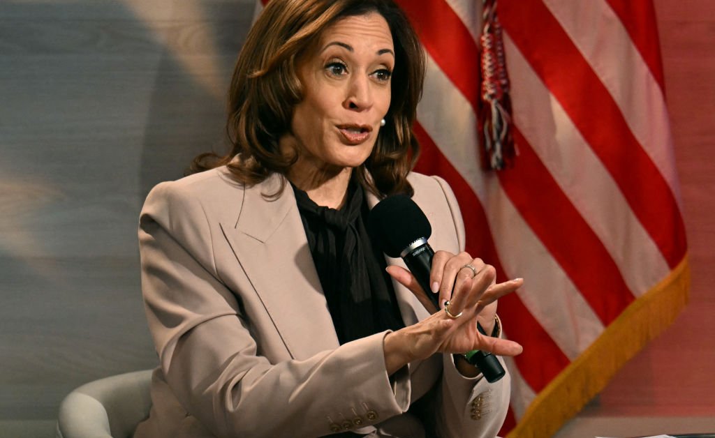 Harris Slams Trump For Springfield Bomb Scares