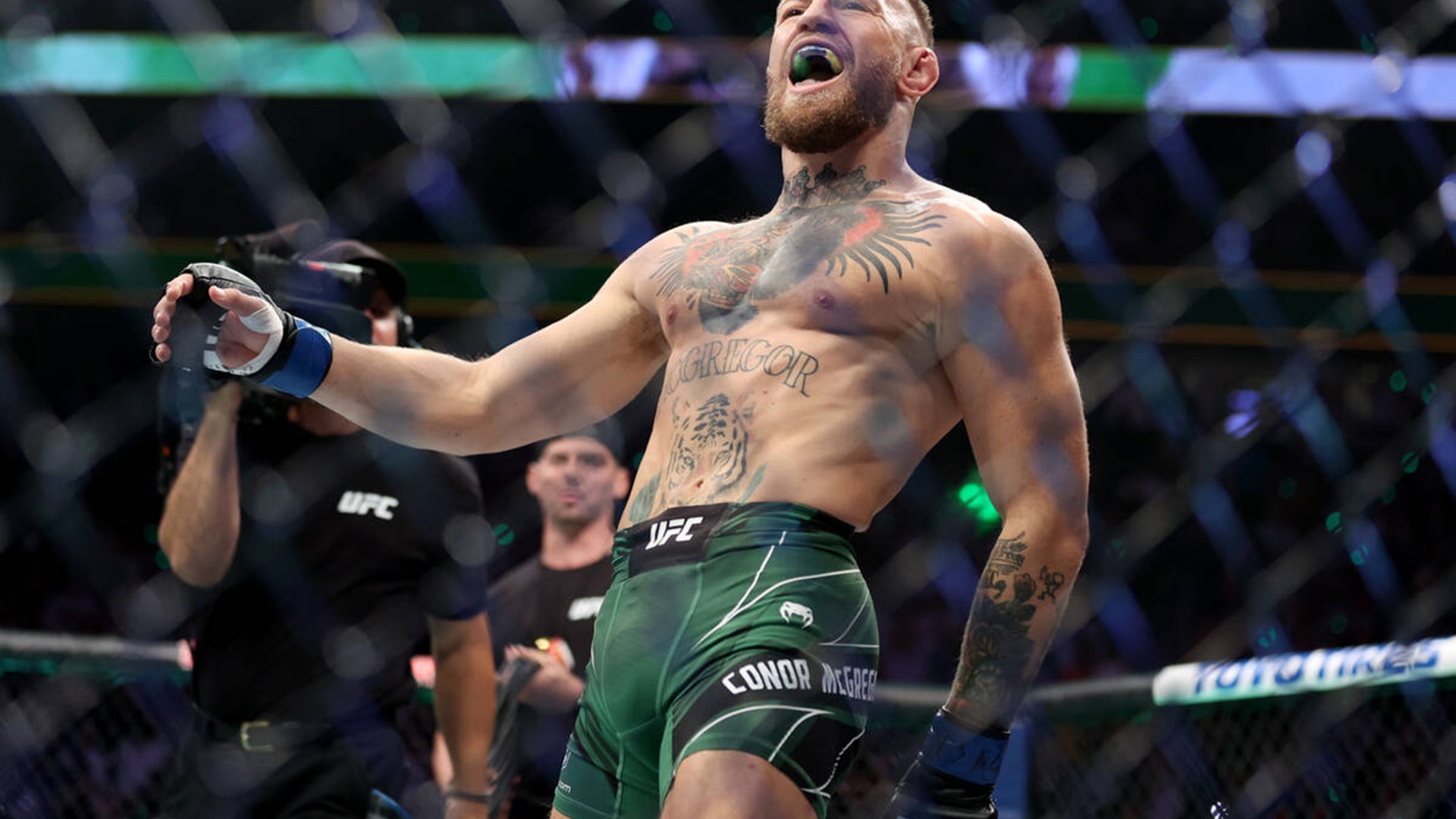 Conor McGregor calls out 'woeful' UFC rival for world title fight and tells Dana White to make it happen