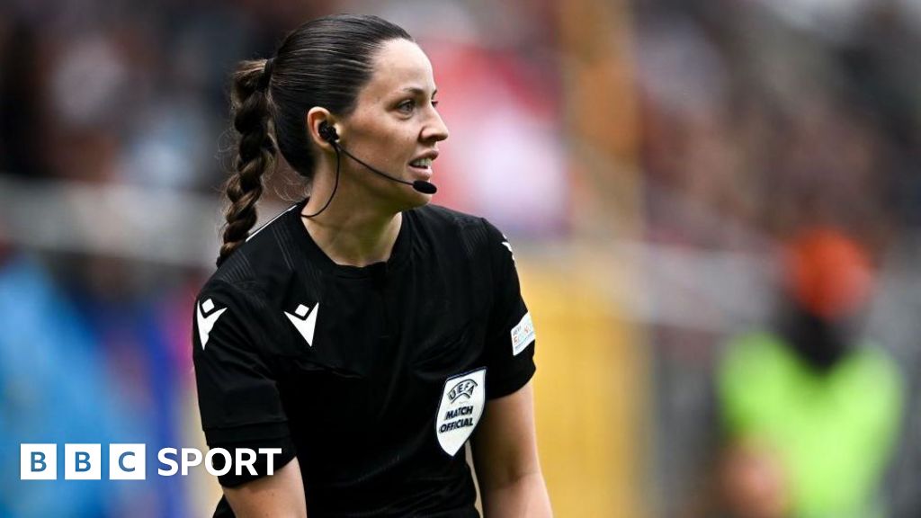 WSL: Emily Carney on how Women's Super League referees are changing