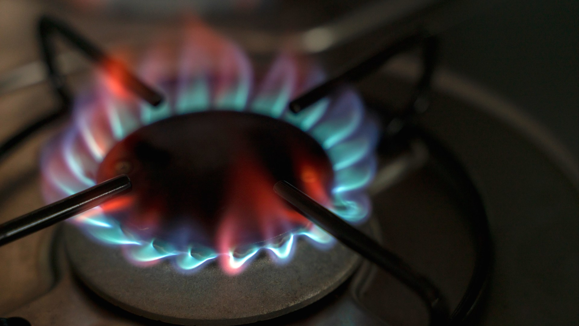 UK energy firm with 5.22million customers is giving thousands a £150 discount – when you'll be paid