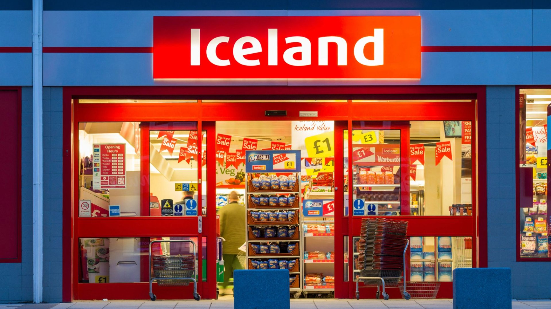 Iceland reveals exact dates you can book Christmas delivery slots ahead of festive period