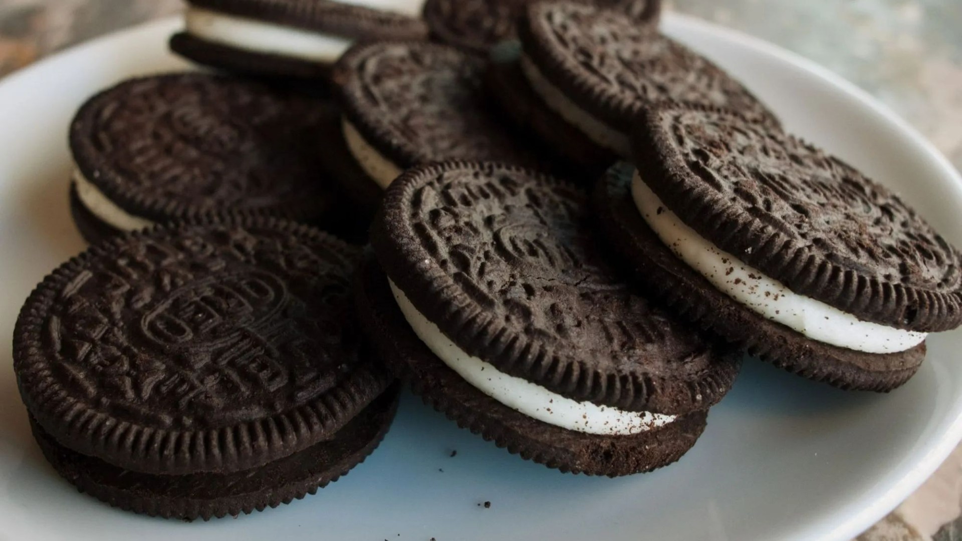 Bargain supermarket is selling Oreo cheesecakes for just 49p down from £2.49 as shoppers cry 'wow that's cheap'