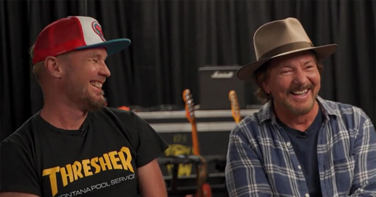 Pearl Jam's Jeff Ament and Eddie Vedder on the road