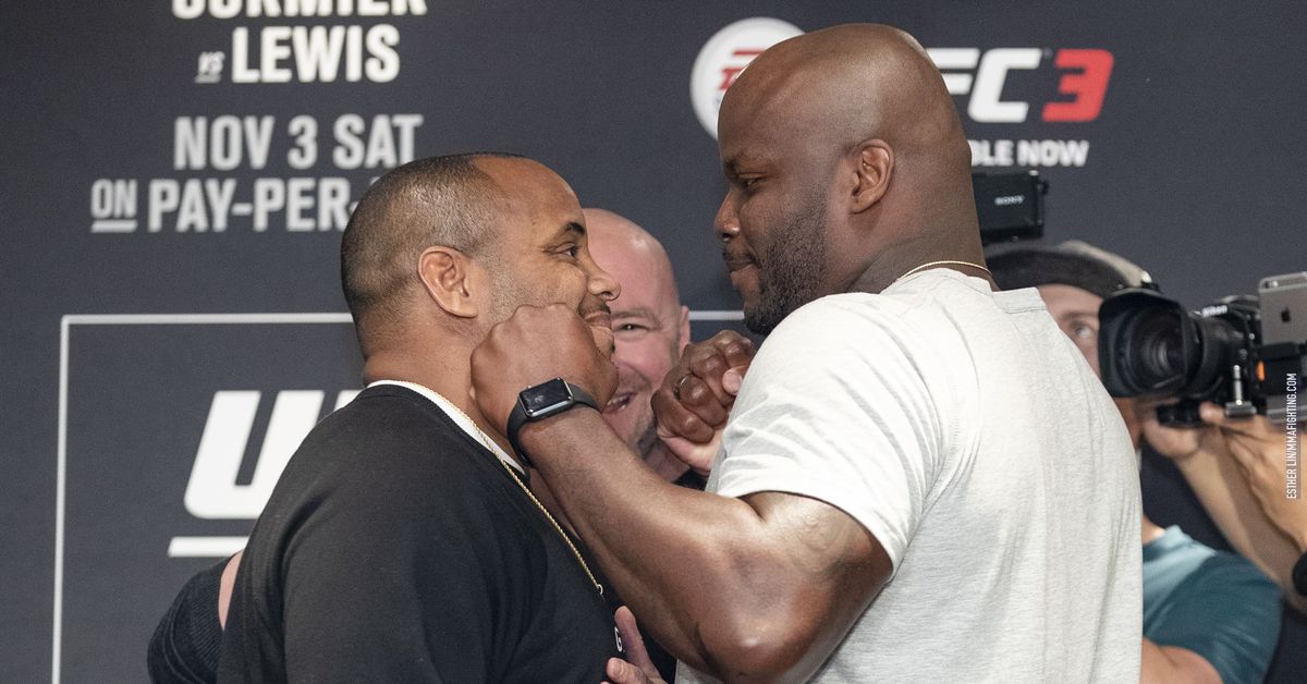 Derrick Lewis calls Daniel Cormier ‘a piece of sh*t,’ Cormier responds