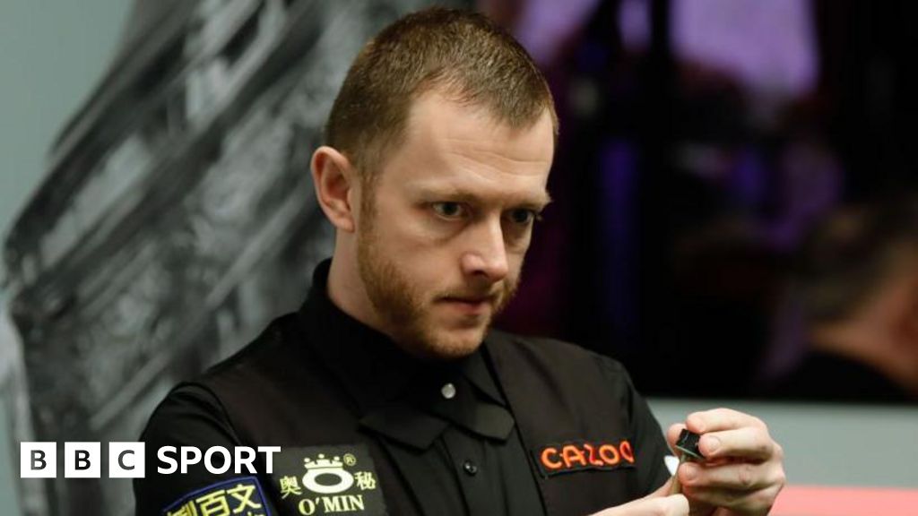 Northern Ireland Open: Mark Allen impresses in first-round win