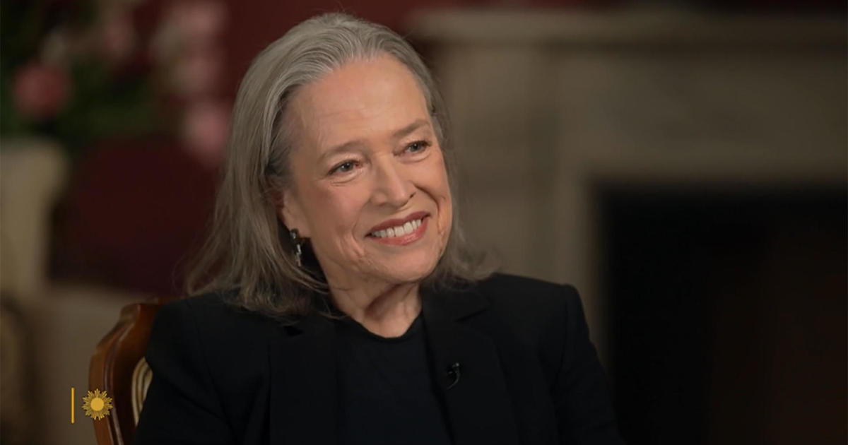 "Matlock" star Kathy Bates - CBS News