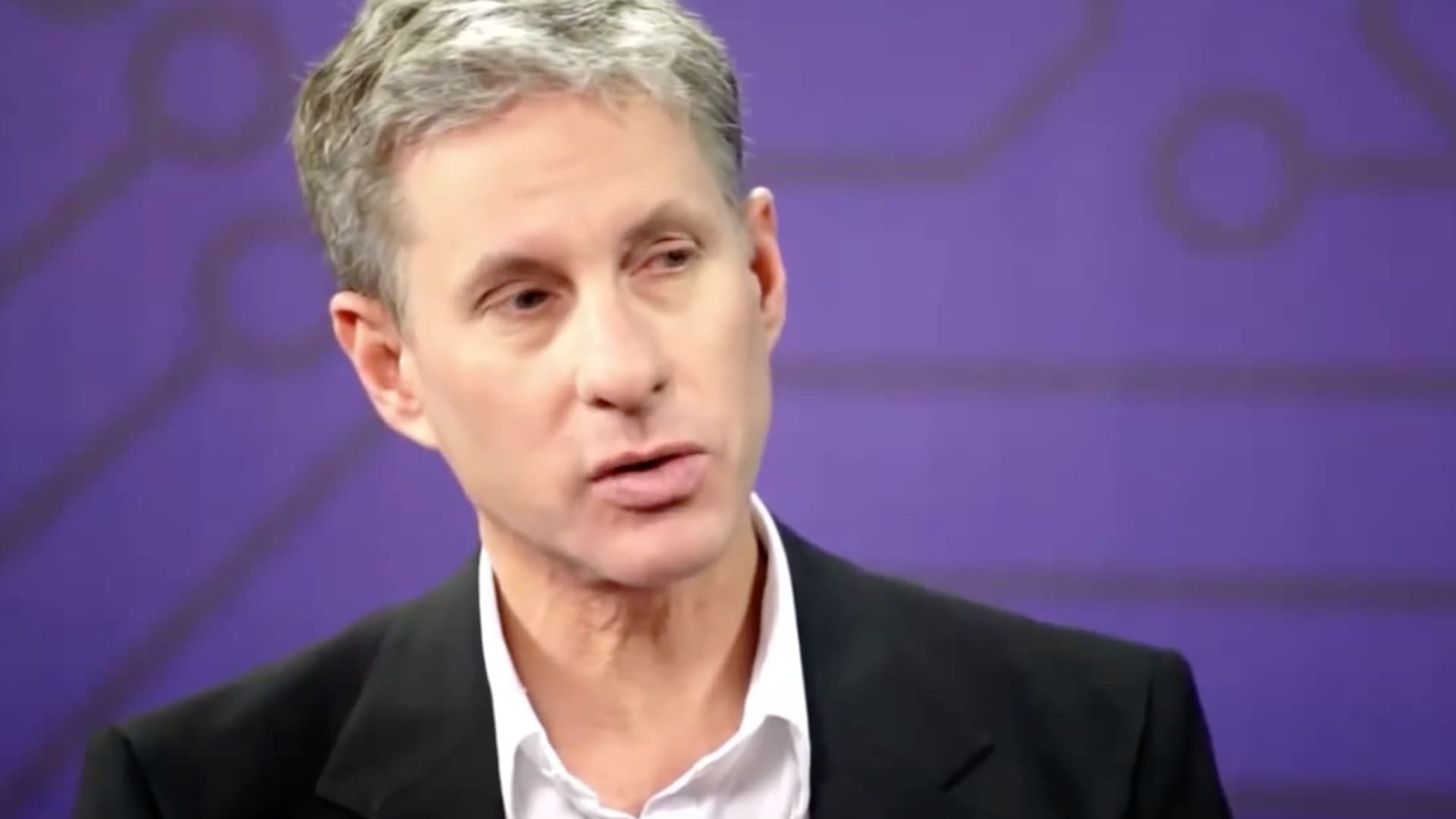 Kamala Harris got $1 million from Ripple's Chris Larsen, crypto warms