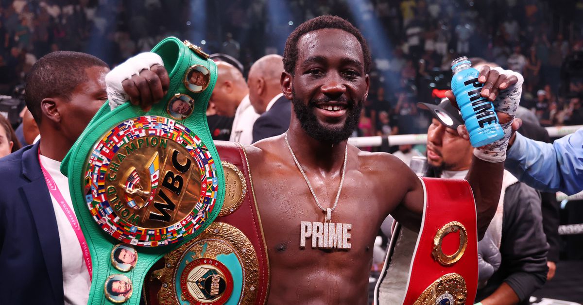 Terence Crawford sends message to Conor McGregor at wrestling practice