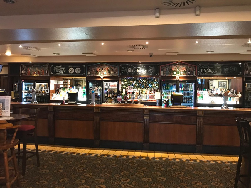 CAMRA praised the Wetherspoons for its long bar