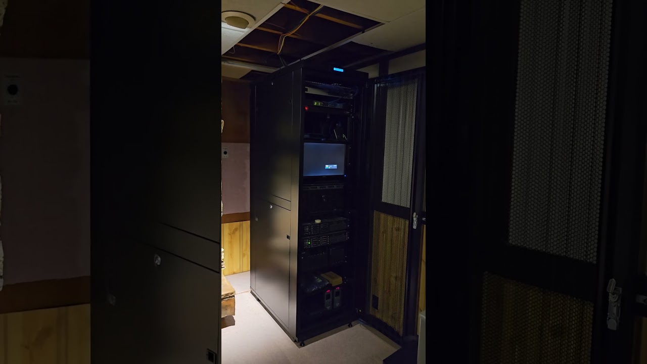 42U Server Cabinet for the Home Lab