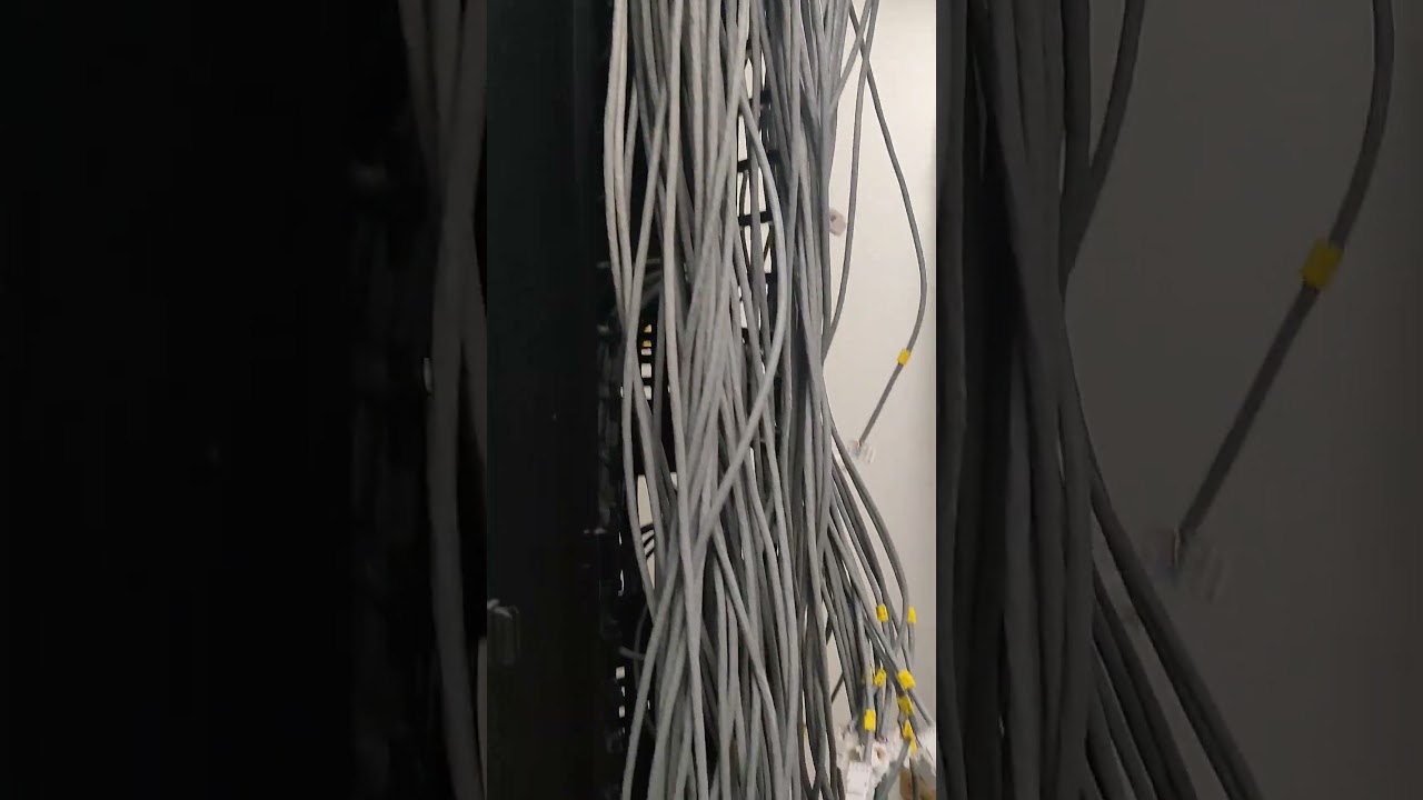 42U  Server Rack cable management