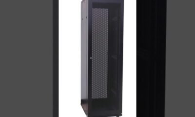 FREE STANDING SERVER RACK