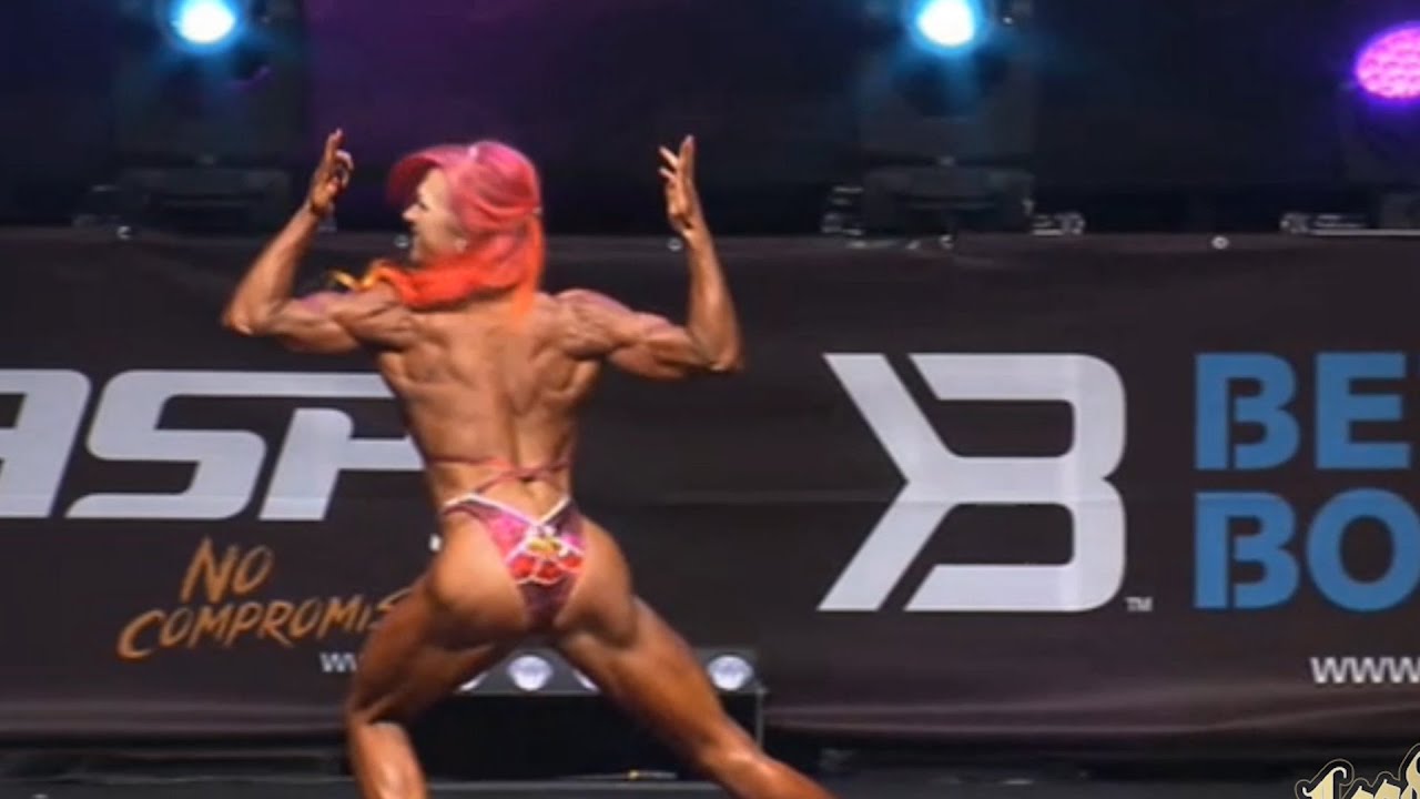 Women`s Physique posing routine  Ariell Rosenblad – Norway Loaded Cup 2016