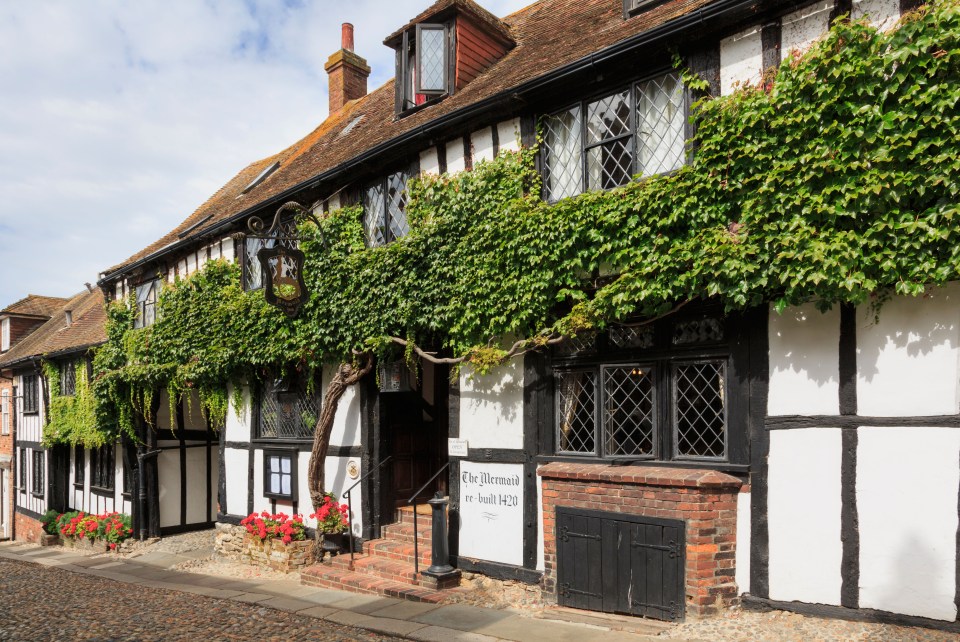 It is known and loved for its quaint cobbled high streets and Tudor buildings