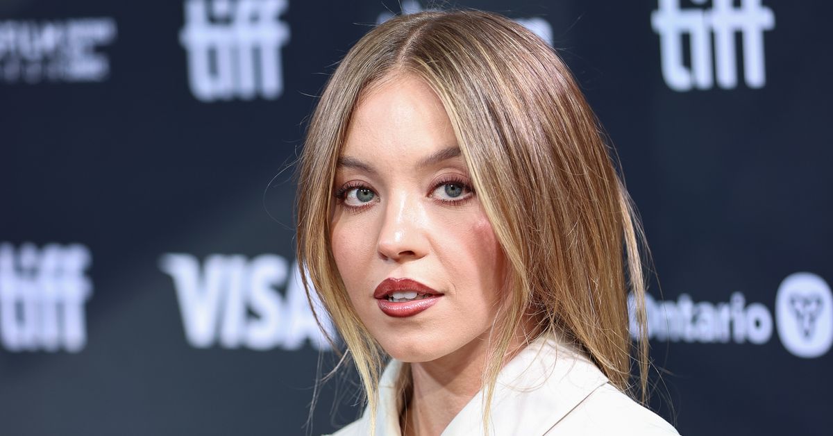 Sydney Sweeney shows off remarkable transformation into boxer Christy Martin for upcoming biopic