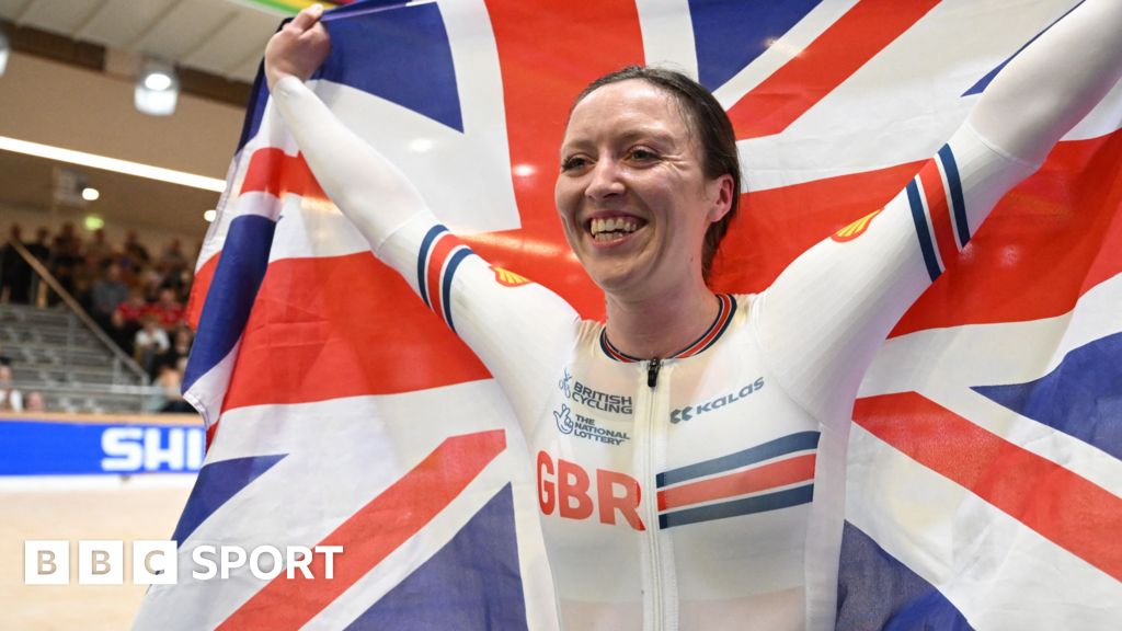 Track Cycling World Championships: GB's Anna Morris wins women's individual pursuit gold