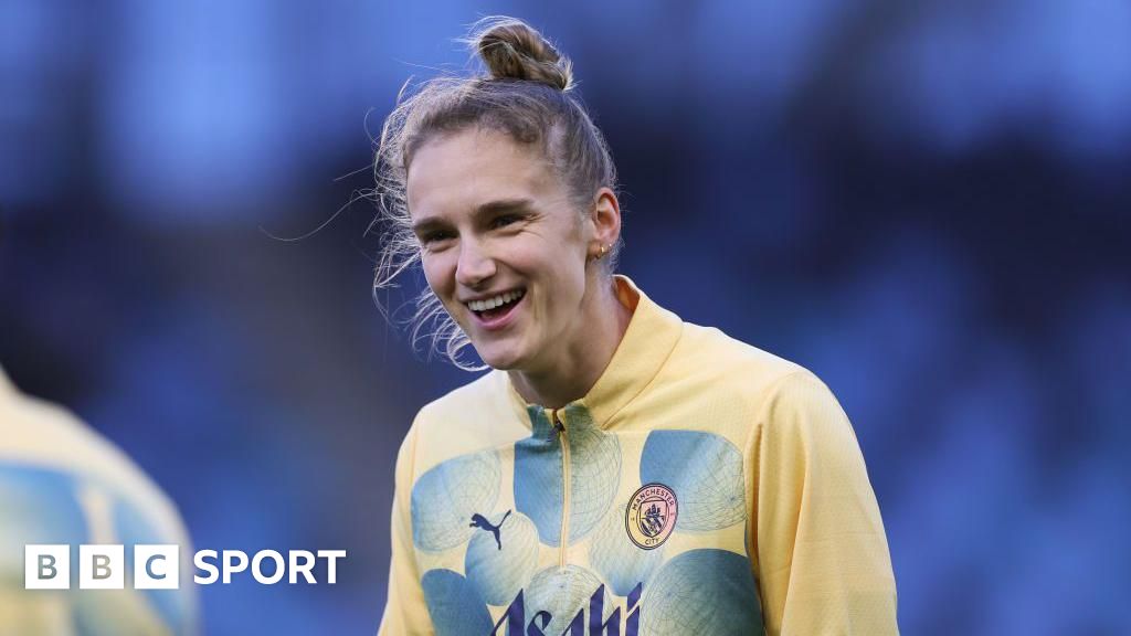 Man City: Vivianne Miedema has knee surgery