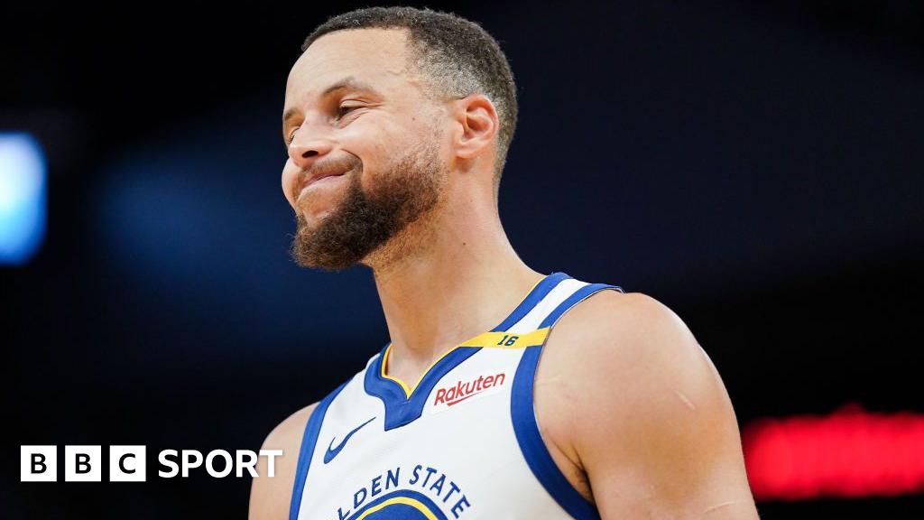 NBA: Steph Curry injured as Golden State Warriors lose to LA Clippers