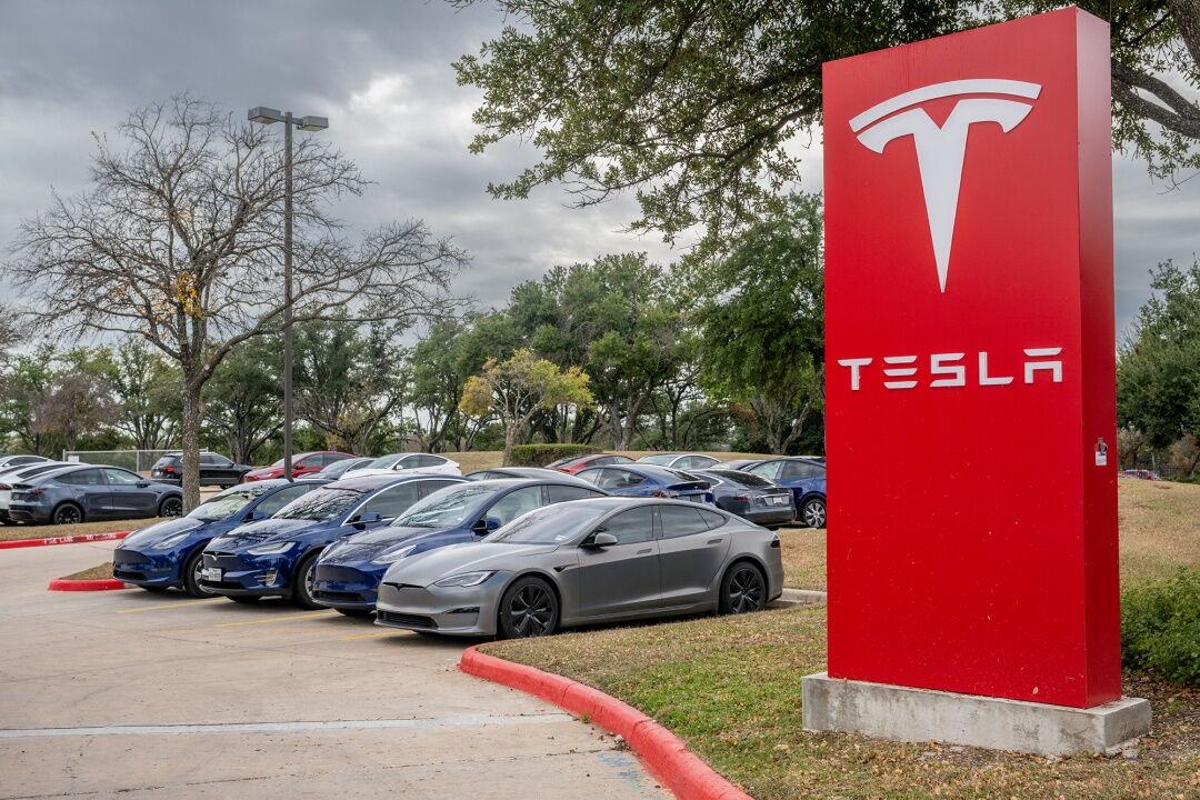 Tesla Notches a Blowout Quarter on Strong Sales, Credits