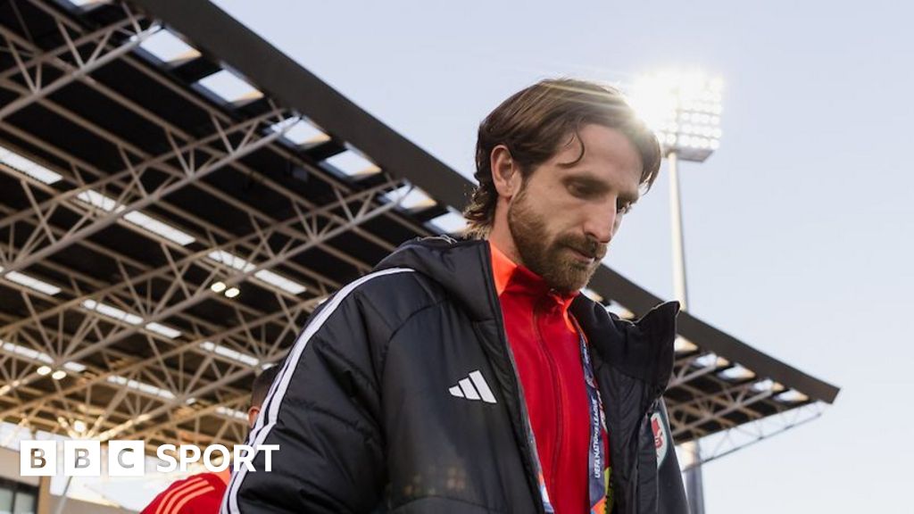 Joe Allen: Gamble to play veteran against Montenegro - Bellamy