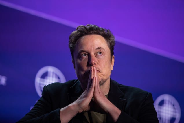 Tesla stock sinks 7% after Elon Musk's robotaxi reveal disappoints investors