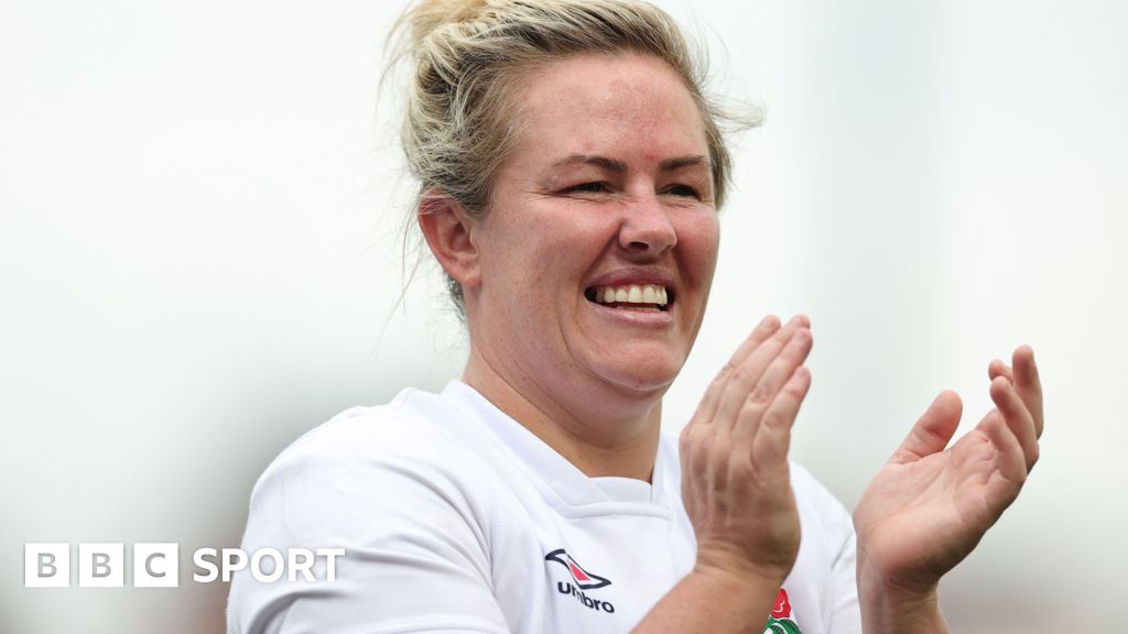 Rugby World Cup: Marlie Packer wants to remain England captain and 'inspire' young women