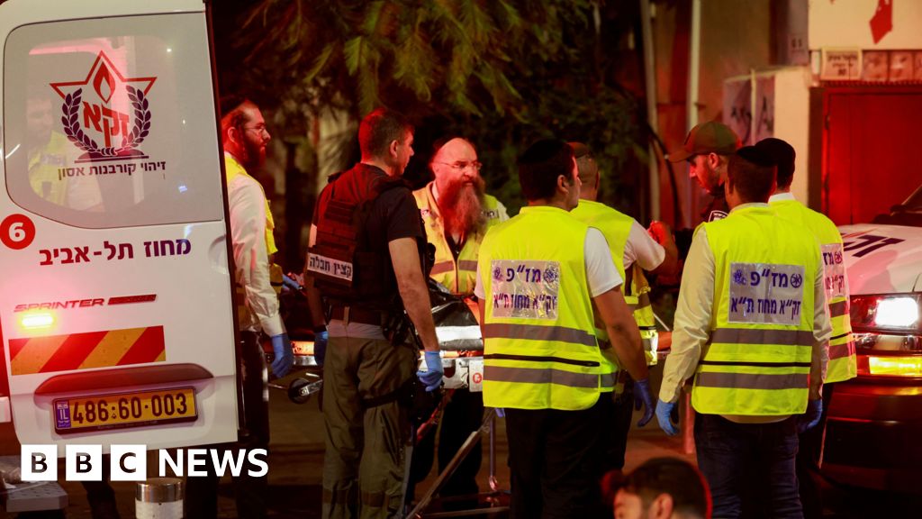 Six killed in shooting and knife attack in Tel Aviv