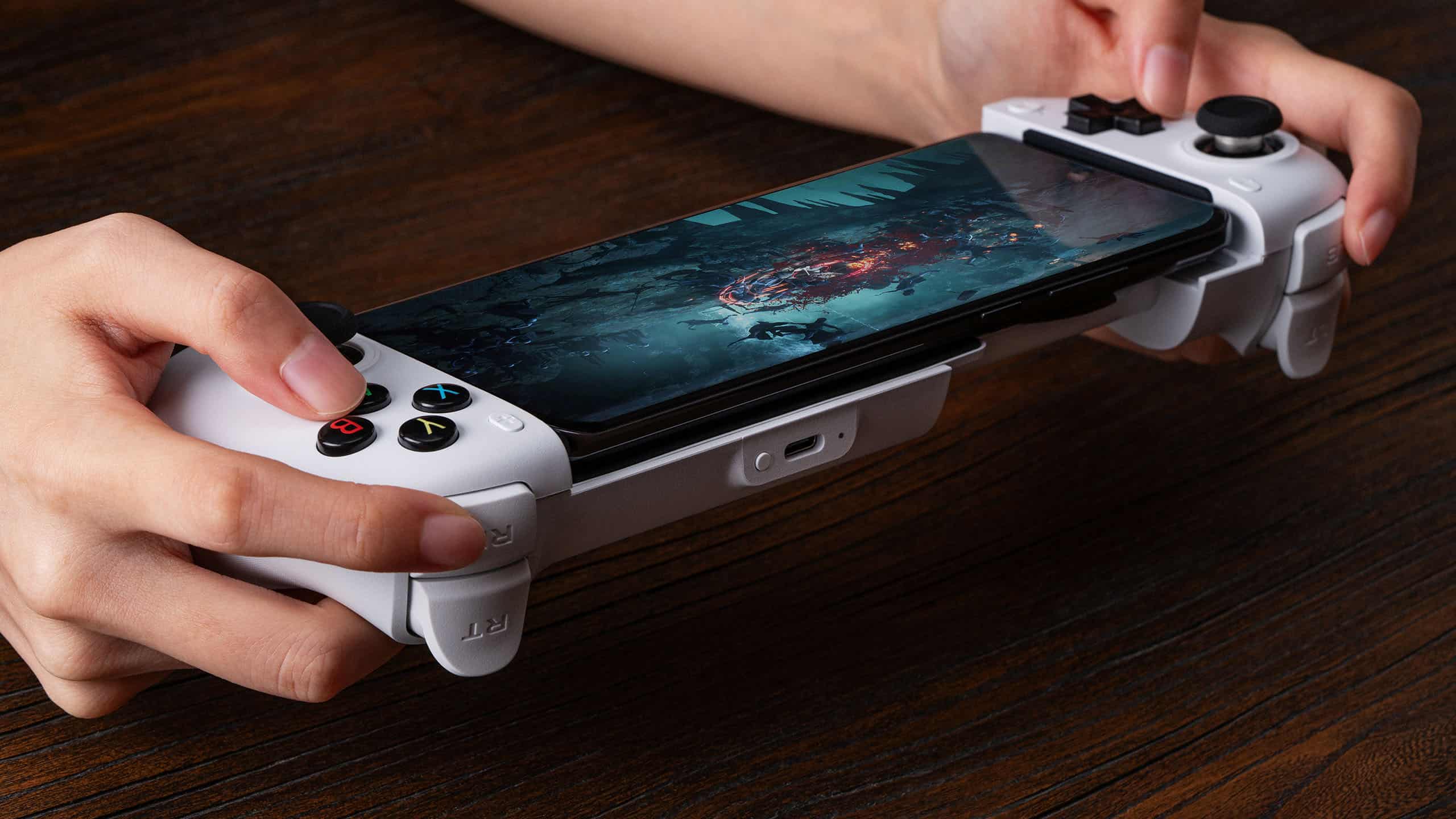 8BitDo makes a mobile controller with Hall Effect sticks now