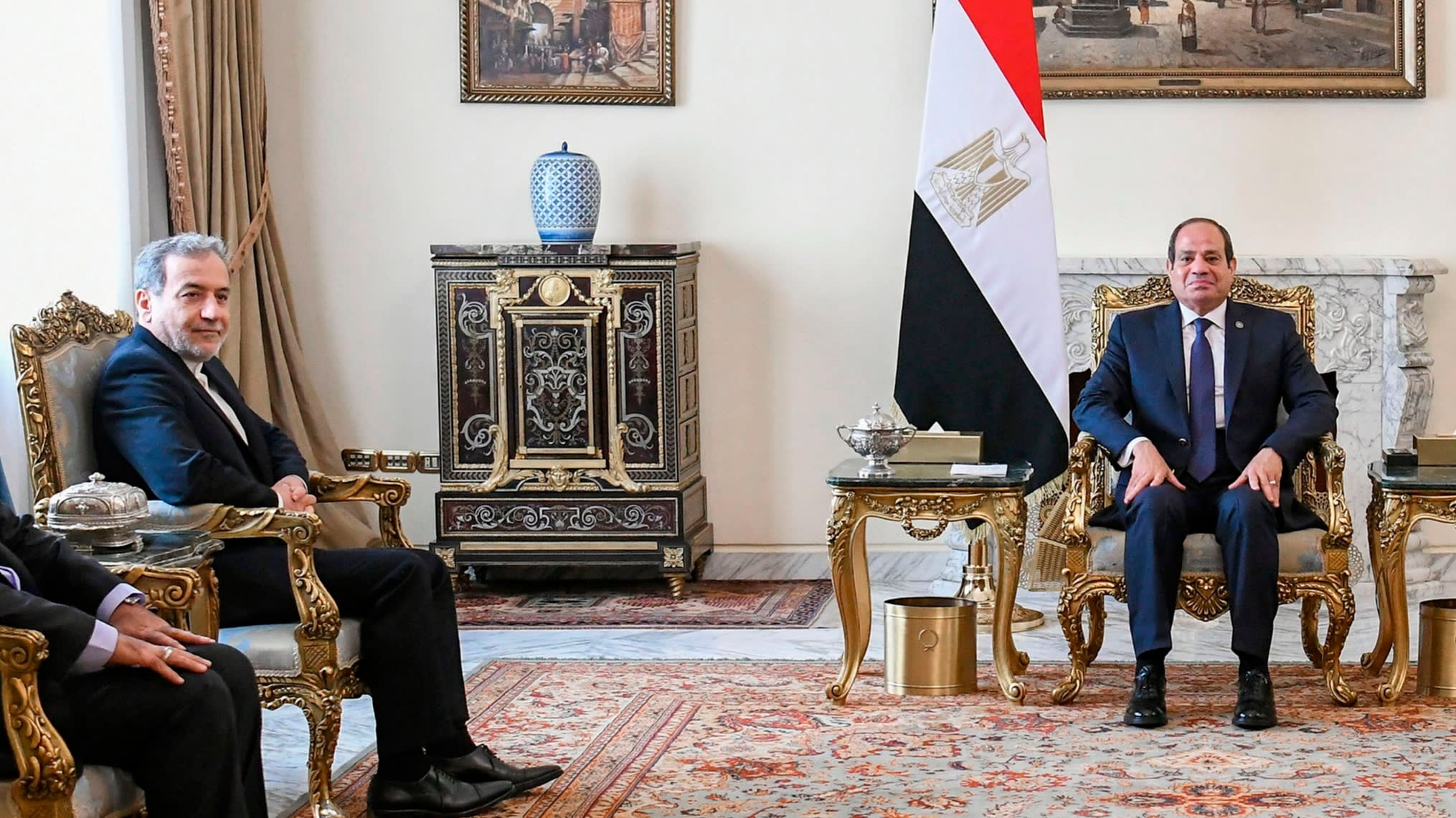 Iran foreign minister visits Egypt as leaders try to contain regional war