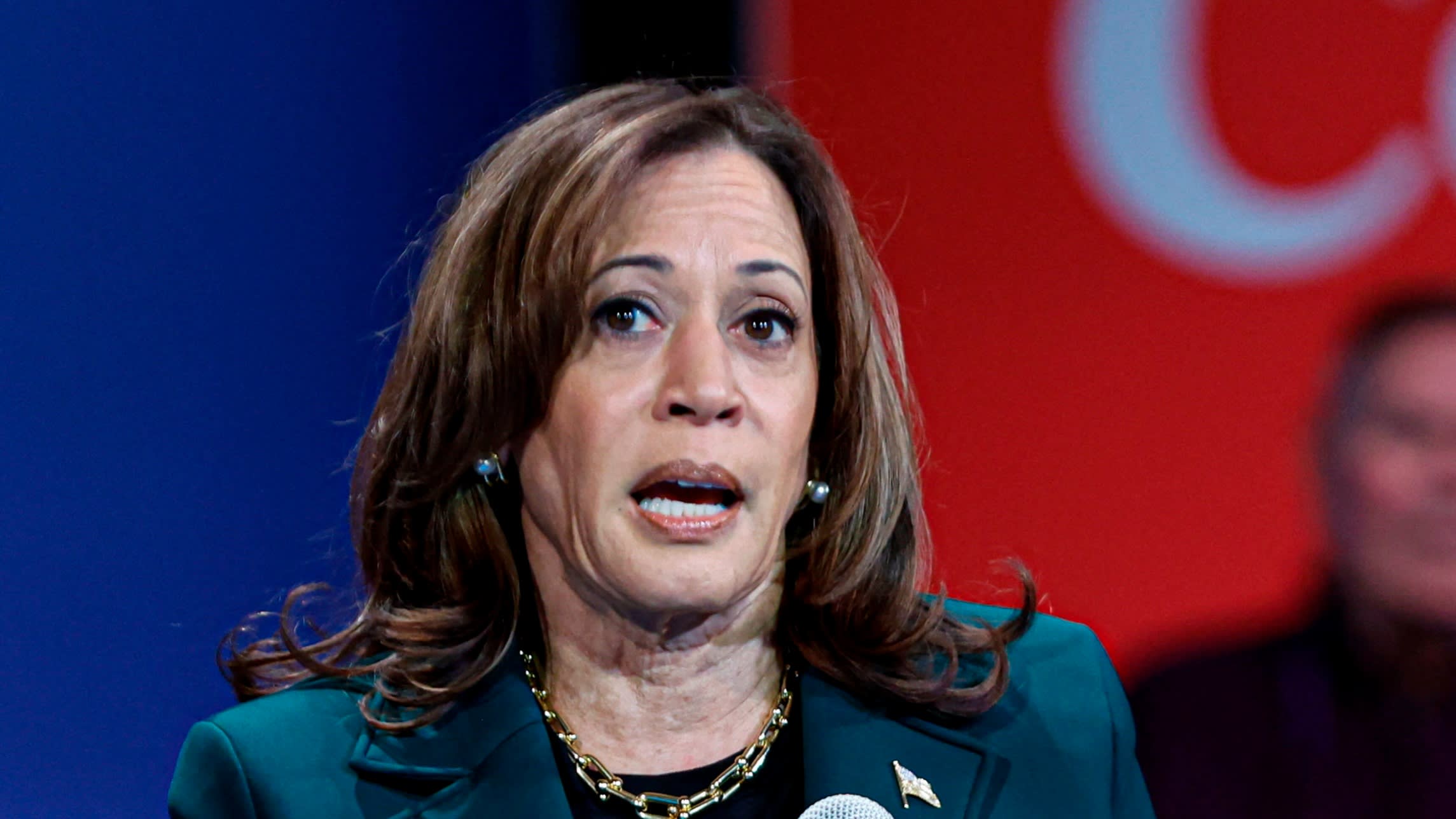 Harris to make unexpected campaign stop in Texas