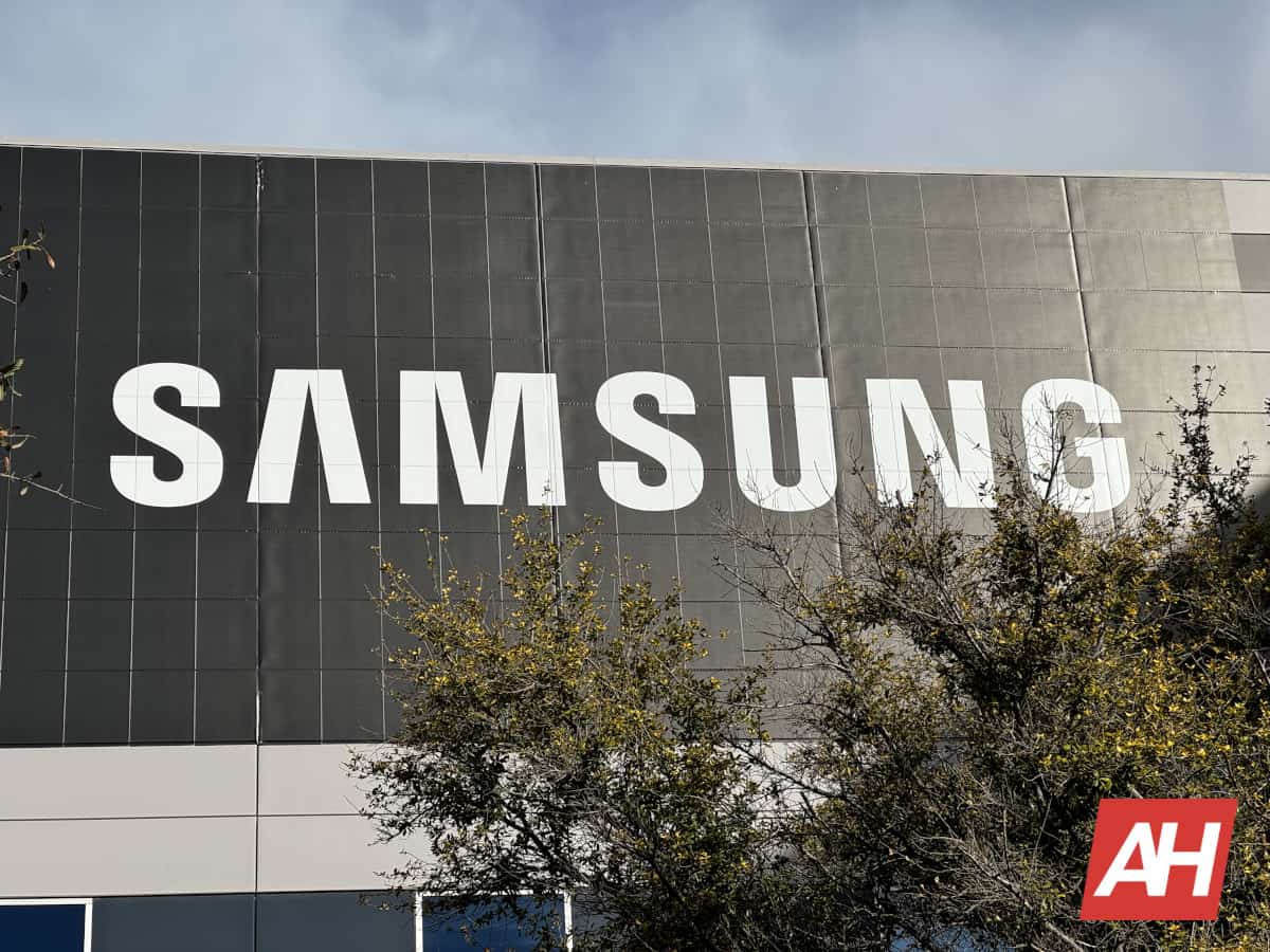 Featured image for Samsung Electronics is in crisis, say employees