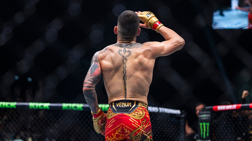 Ilia Topuria becomes first to knock out Max Holloway