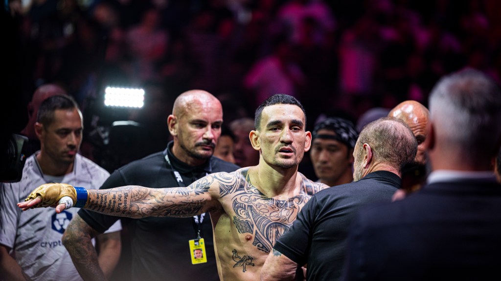 Max Holloway reacts to UFC 308 loss to Ilia Topuria, teases next move