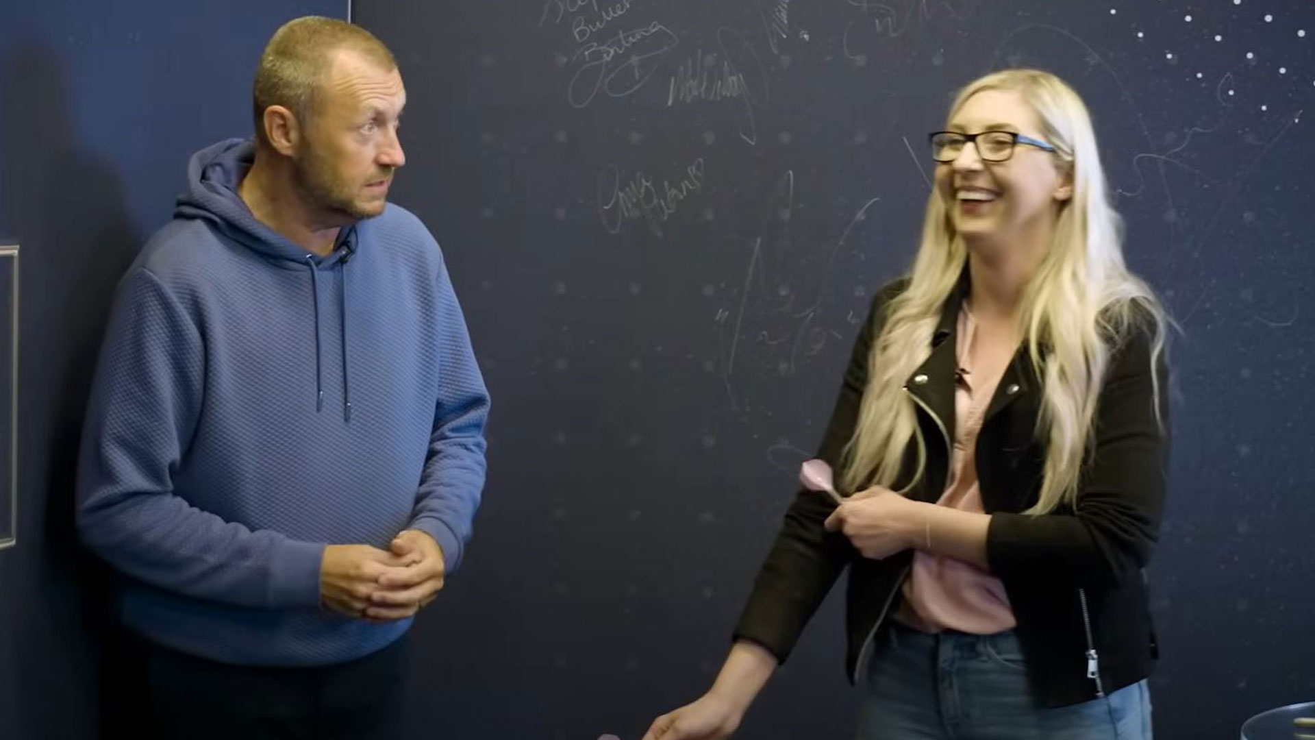 'How embarrassing' says Fallon Sherrock as darts cult hero beats her by using his MOUTH instead of hands to throw