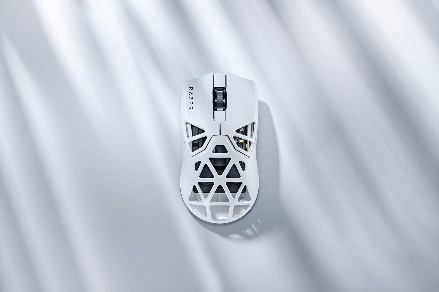 Razer's hyper-limited Viper Mini Signature now comes in White