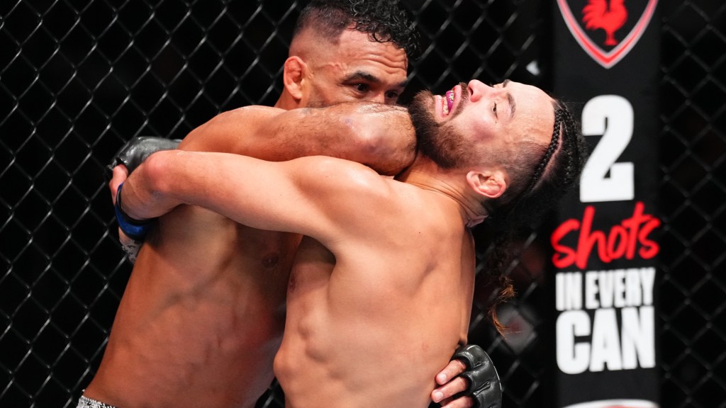 Rob Font puts on showcase vs. Kyler Phillips