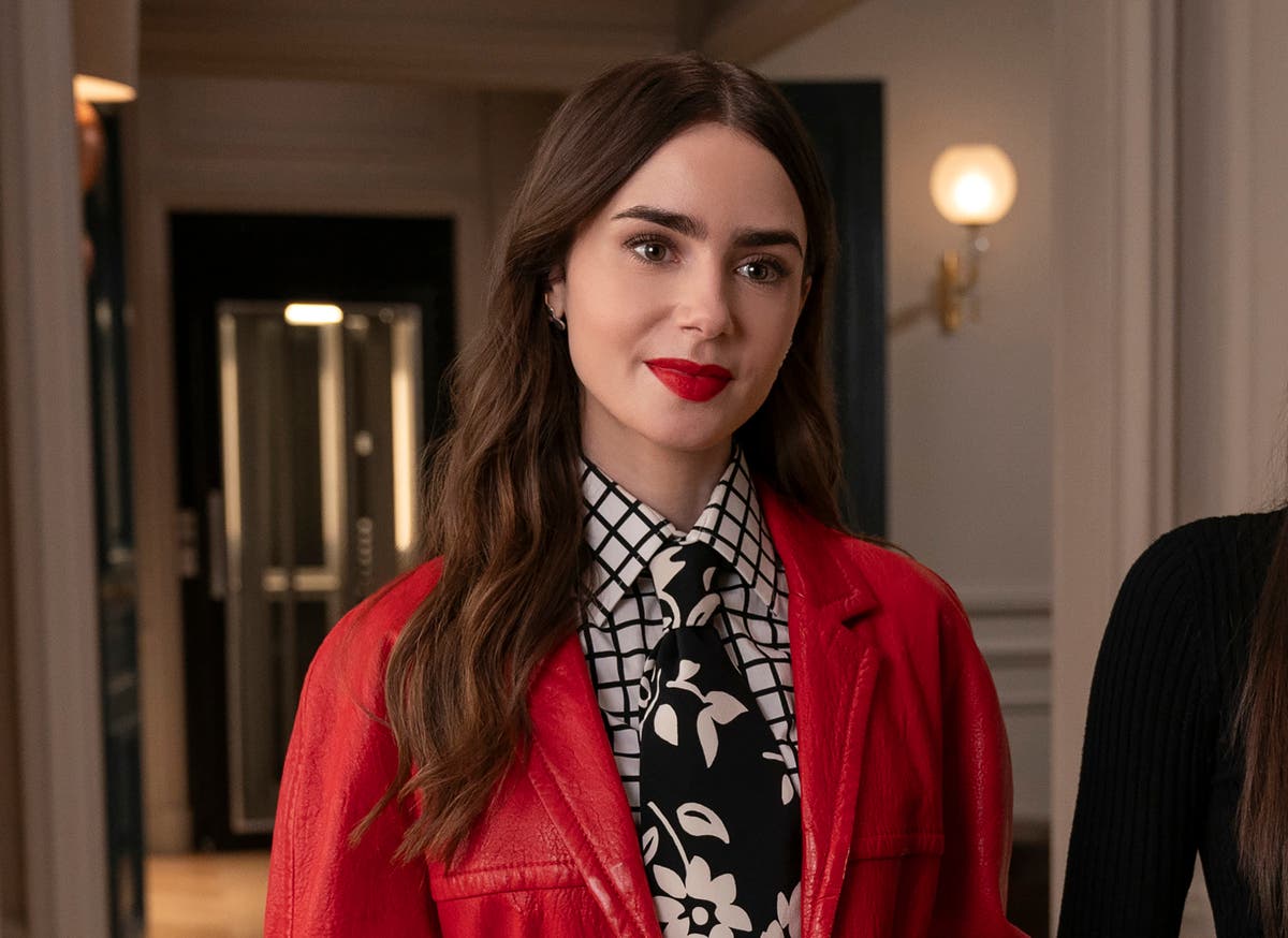 Lily Collins reveals her presidential endorsement one week before election