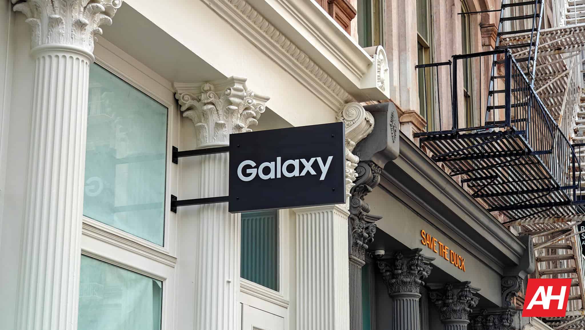 Samsung tops smartphone market in Q3 2024 despite decline