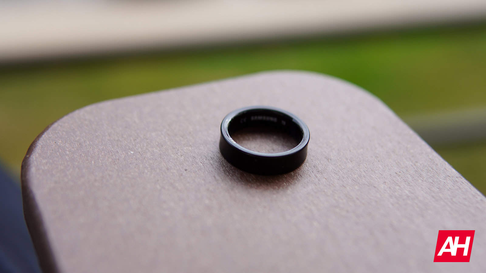 OPPO seems to be developing its own smart ring